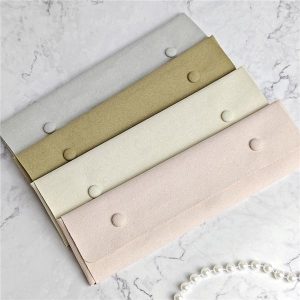 Velvet & Suede Microfiber Jewelry Roll – Minimalist, Lightweight